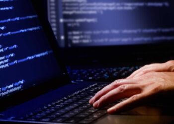 Mobile devices are accessed by US government globally, NYT