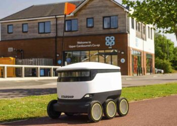 Robot couriers from Starship Technologies cover 10 mn km