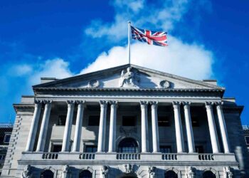  According to various sources consulted by international reporters, crypto firms in the United Kingdom are having trouble gaining access to traditional banking financial systems. Banks who are still working with crypto