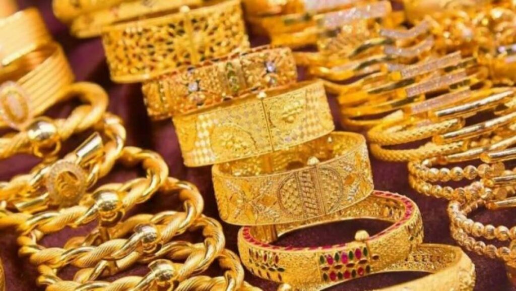 gold-prices-in-pak-hits-new-records