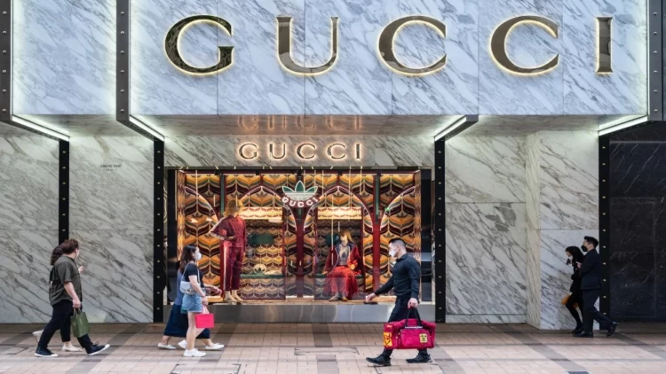 gucci-collabs-with-yuga-labs-for-metaverse-project