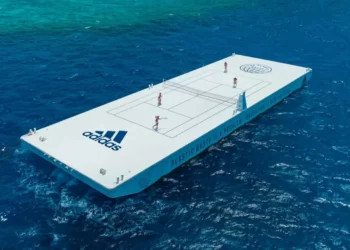 adidas-builds-floating-tennis-court-above-barrier-reef