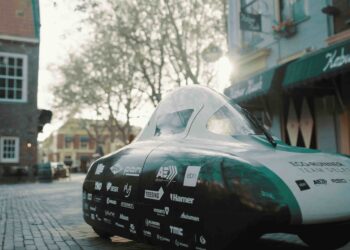 new-hydrogen-car-can-travel-1242-miles-on-single-tank