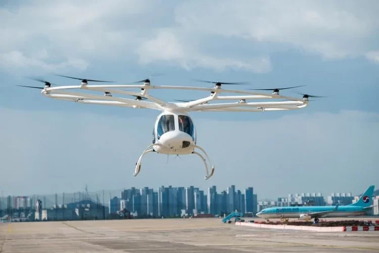 Pakistan's 1st elite flying taxi service begins in Karachi