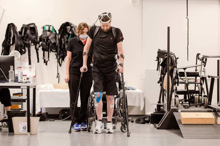 technology-in-2023-helped-the-paralyzed-man-to-walk-again