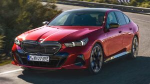 bmw-unveils-the-all-new-5-series-sedan