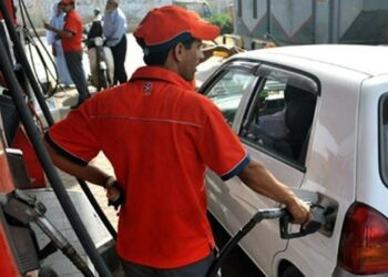 govt-intends-to-reduce-the-cost-of-petrol-for-small-cars