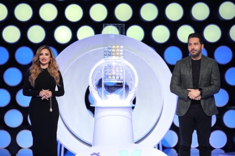 in-a-weekly-lucky-draw-a-pakistani-man-conquer-aed-1-mn