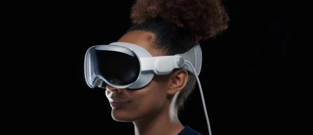 apple-is-creating-a-less-expensive-vision-ar-vr-headset