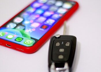 during-eid-dubai-laborers-will-get-free-cars-1k-iphones