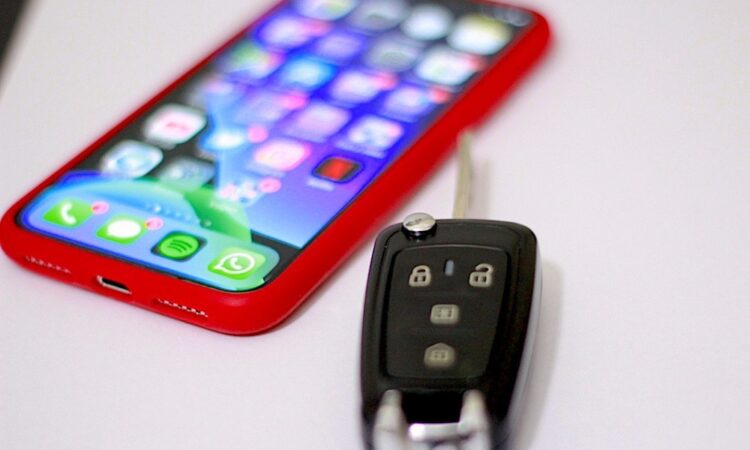 during-eid-dubai-laborers-will-get-free-cars-1k-iphones