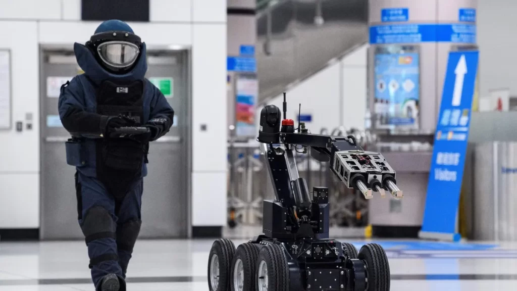 Singapore will progress to deploy new police robots in 2023