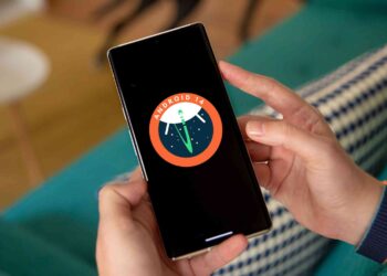 Android 14 will bring amazing satellite SMS to all phones