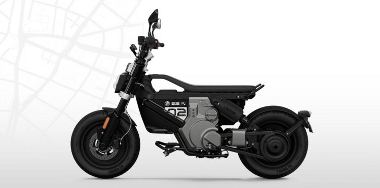 bmw-motors-introduces-ce-02-a-cutting-edge-eparkourer