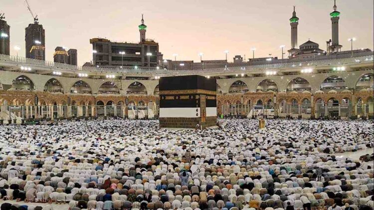 hajj-pilgrims-from-pakistan-will-pay-in-dollars-from-24