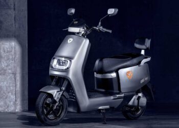 new-e-scooter-expose-by-metro-with-a-charge-range-of-120