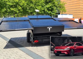 tesla-launch-solar-charging-for-its-cars-to-allay-e-bills