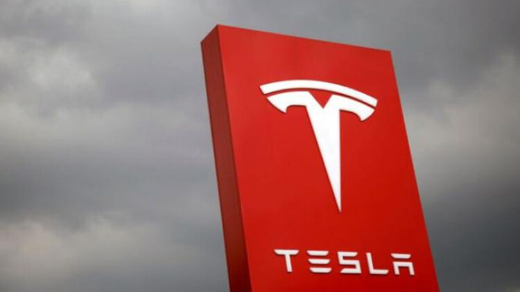 teslas-directors-pay-735m-to-settle-case-over-lavish-pay