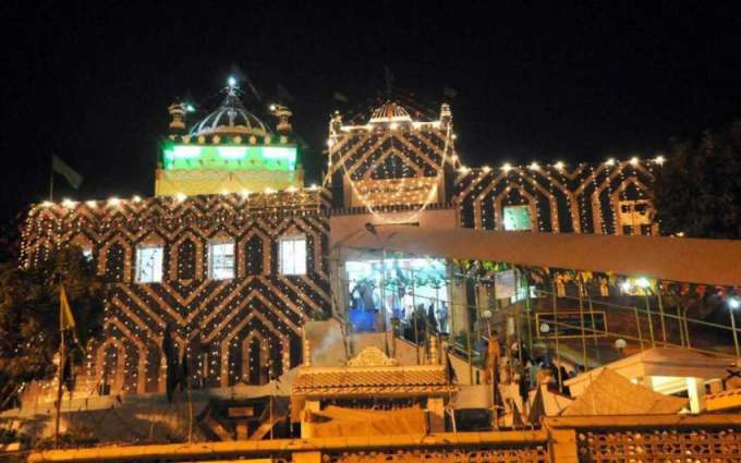 Today 3-day urs of Hazrat Abdullah Shah Ghazi starts in Karachi