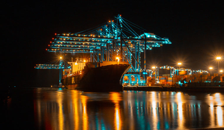 UAE will get 2 more port terminals in Karachi