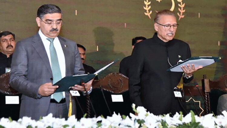anwaar-ul-haq-kakar-took-oath-of-new-interim-pm-of-pakistan