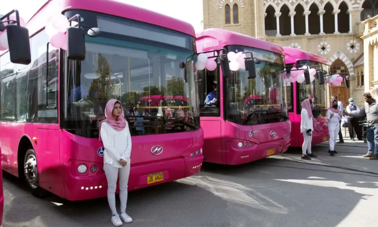 female-drivers-will-operate-sindhs-pink-buses-soon