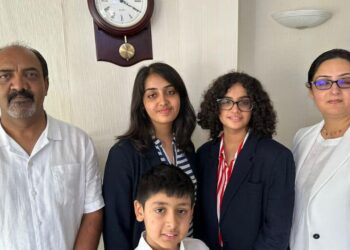 in-gcse-exams-16-yrs-old-british-pakistani-girl-made-record