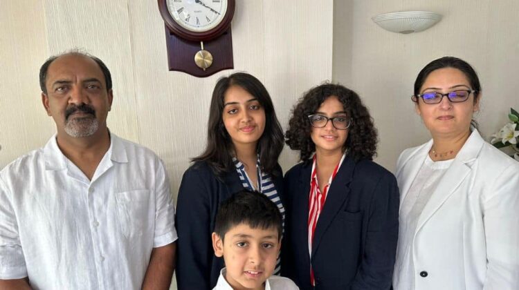 in-gcse-exams-16-yrs-old-british-pakistani-girl-made-record