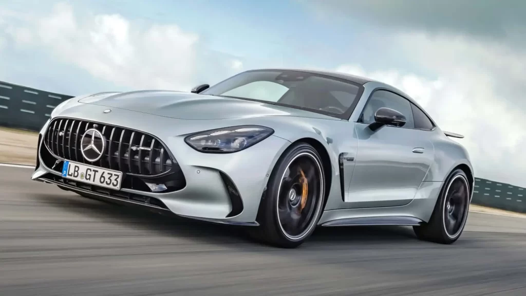mercedes-benz-unveils-the-all-new-amg-gt-coupe