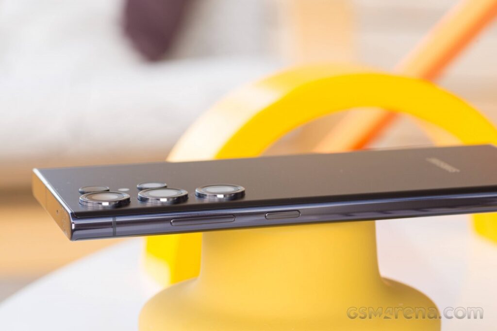 More iPhone features to be copied by Samsung Galaxy S24