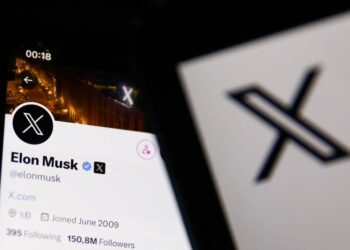 musks-x-platform-verified-users-can-hide-blue-ticks