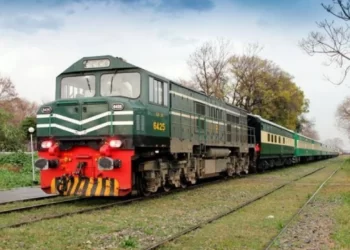 pakistan-railways-increase-10-in-all-trains-fares