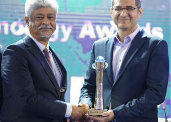 meezan-bank-wins-1st-prize-at-icap-digital-technology-awards