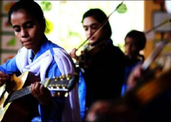 Sindh hires 319 new music teachers for public schools