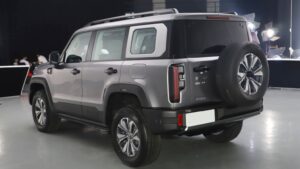 All-new-baic-bj40-offers-a-contemporary-appearance