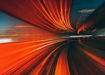 UAE, cutting-edge tech will triple current speed of internet