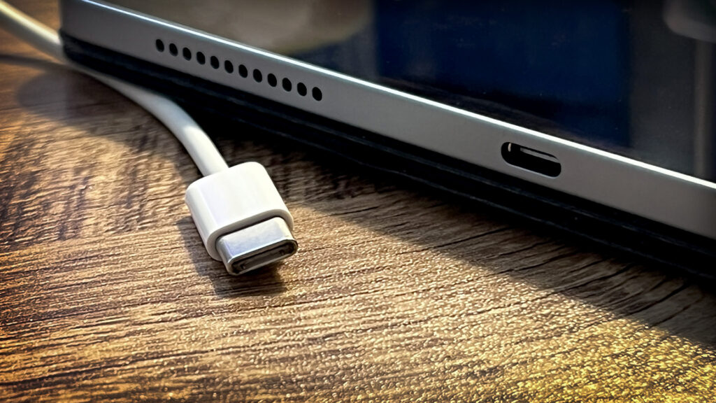 Iphone-15-coming-with-new-update-regarding-charging-port
