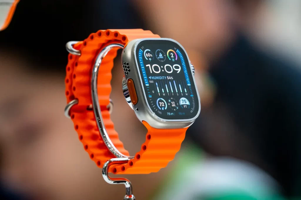 apple-releases-the-apple-watch-ultra-2-with-notable-strips