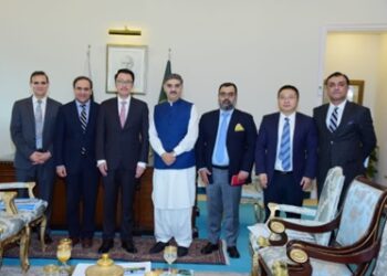pm-kakar-meets-huawei-to-discuss-ict-ecosystem-many-terms