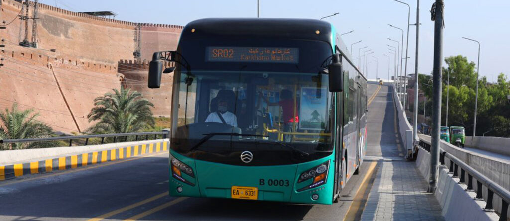 kp-caretaker-govt-halt-funding-for-peshawar-brt-by-rs-800m