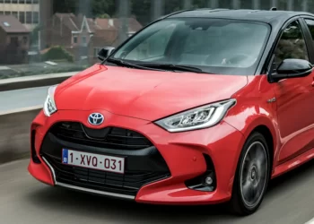 new-toyota-yaris-greatly-improves-its-road-safety-rating