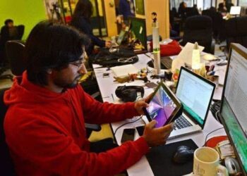 pakistan-plans-to-build-5k-e-working-centres-for-freelancers