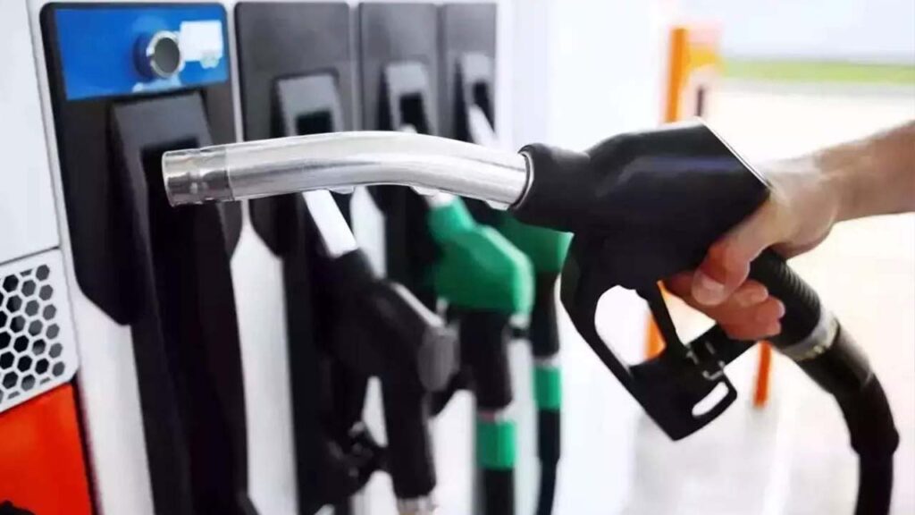 petrol-price-expected-to-rise-about-rs-16-liter-by-tomorrow