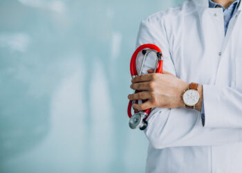 doctors-scarce-pakistan-has-35-female-doctors-jobless