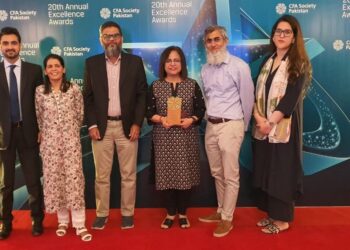 telenor-bank-wins-cfa-award-for-gender-diversity