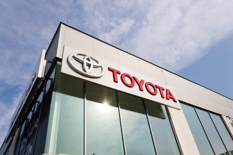 toyota-imc-bring-down-its-car-prices-by-up-to-rs-1-3-mn