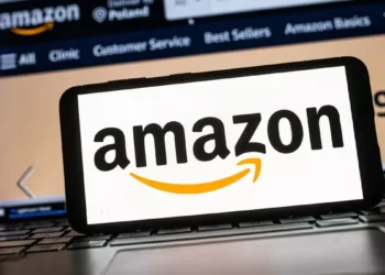 amazon-unveils-its-own-business-driven-ai-chatbot-named-q