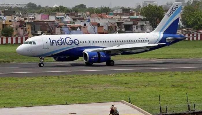 an-indian-plane-made-an-emergency-landing-at-karachi-airport