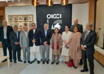 finance-minister-says-govt-ready-to-ease-foreign-investors