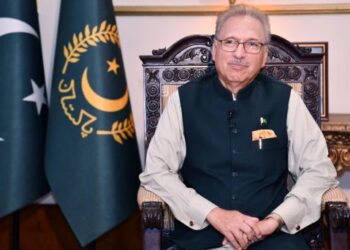 president-alvi-calls-for-entry-of-26-million-kids-without-schools